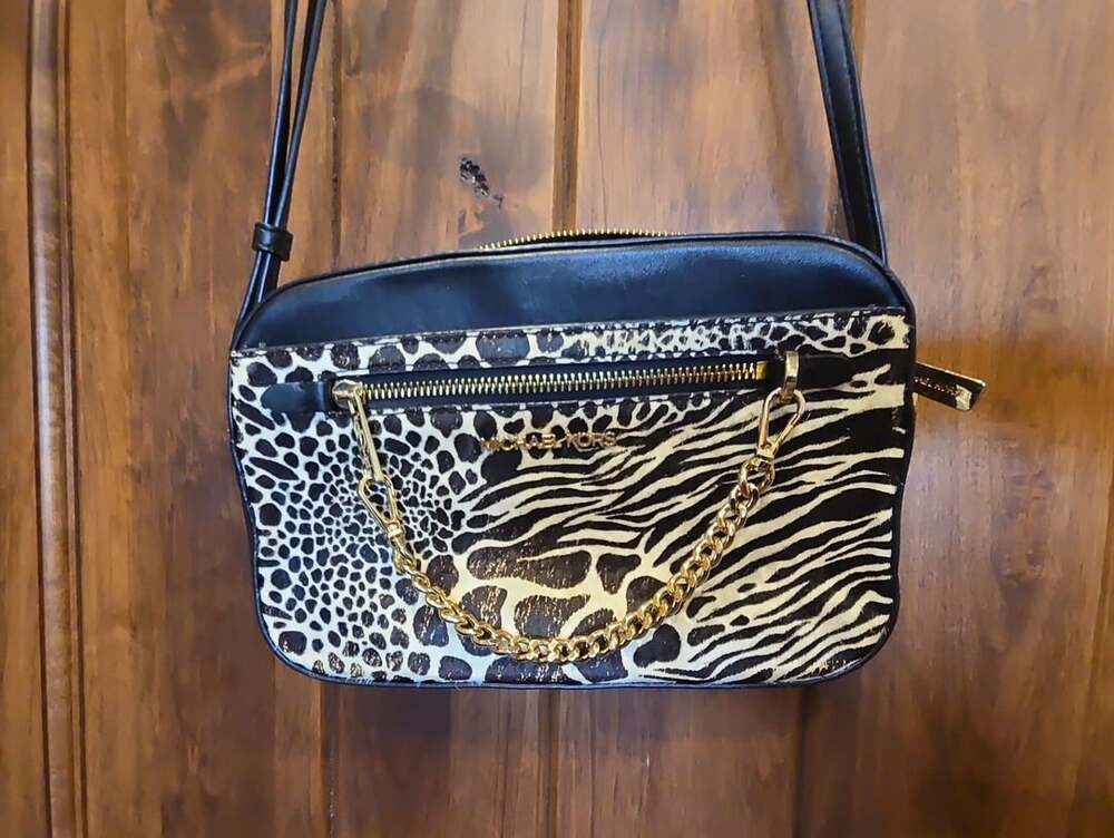 Michael Kors Jet Set Large East West Zip Pocket Chain Crossbody Bag Haircalf